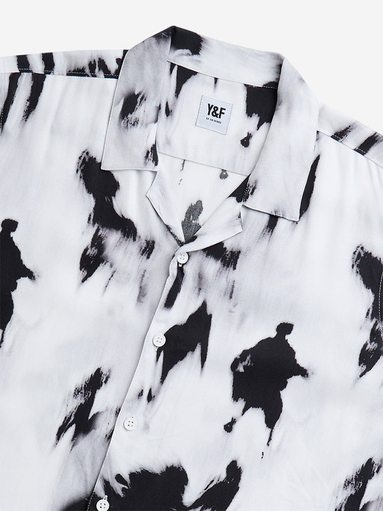 Y&F Kids Black Abstract Design Resort-Fit Shirt