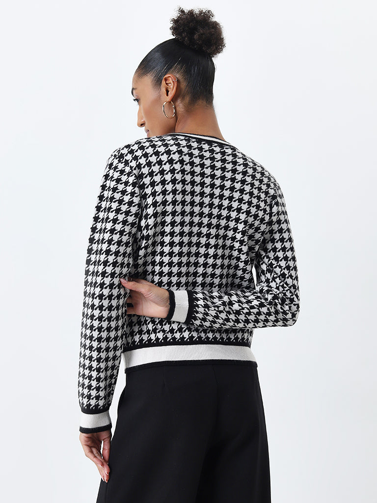 Wardrobe Black & White Houndstooth Pattern Cardigan