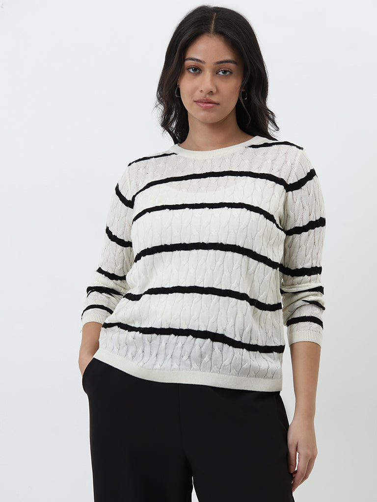 Gia Black & Off-White Patterned Sweater