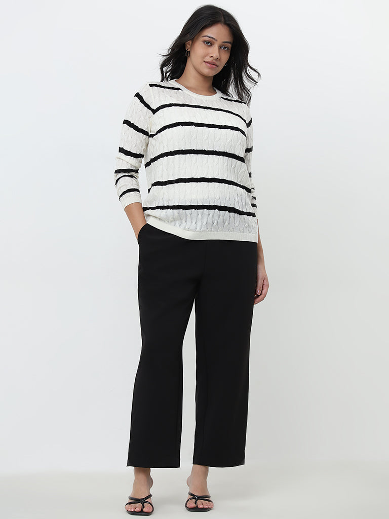 Gia Black & Off-White Patterned Sweater