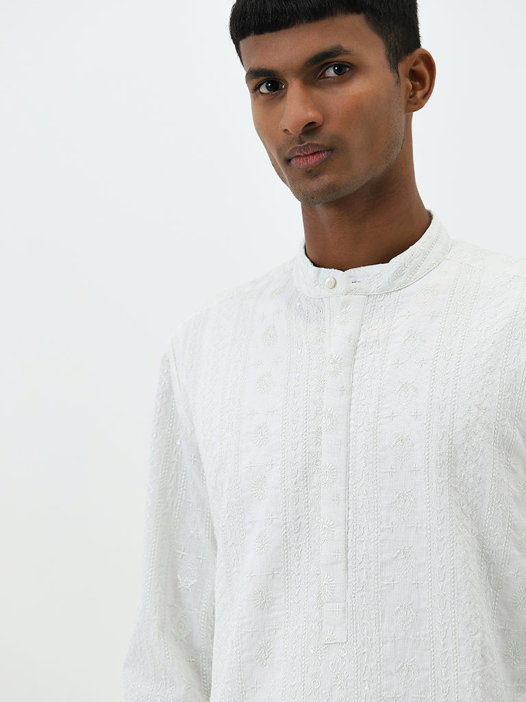 Mens Ethnicwear White Embroidered Cotton Kurta