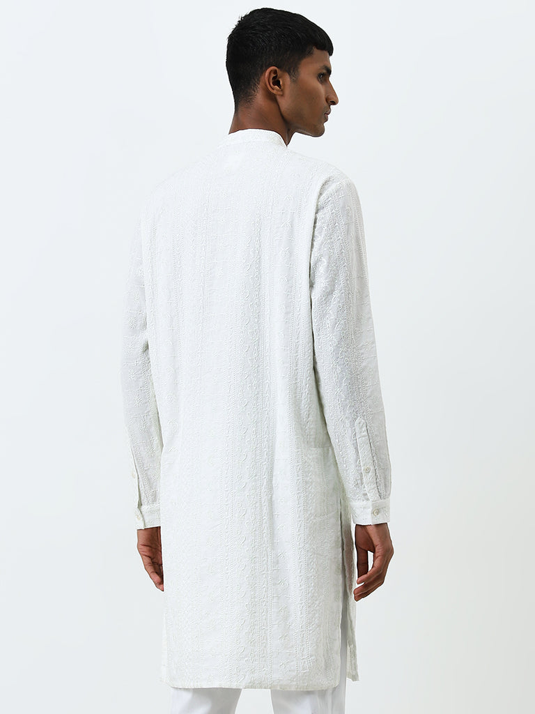 Mens Ethnicwear White Embroidered Cotton Kurta