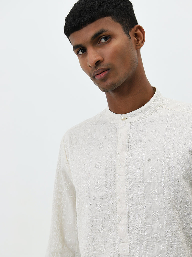 Mens Ethnicwear White Embroidered Cotton Kurta