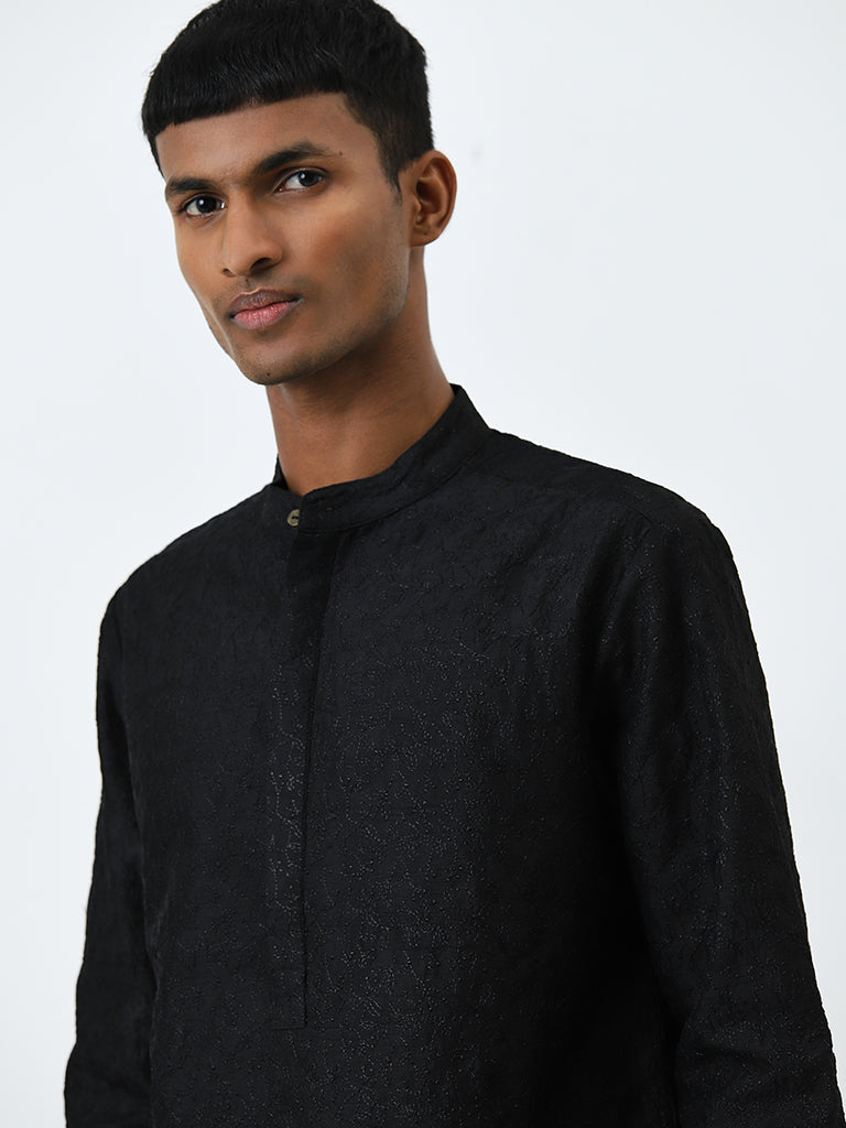 Mens Ethnicwear Black Embroidered Cotton Kurta