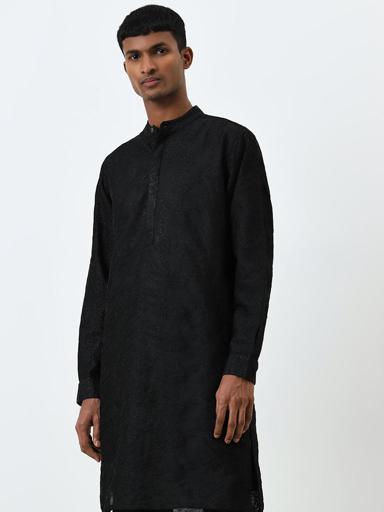 Mens Ethnicwear Black Embroidered Cotton Kurta