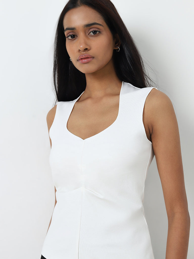 Wardrobe White Ruched Top