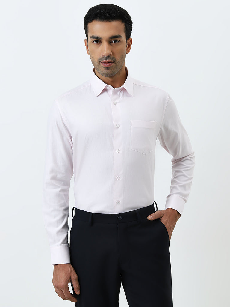 WES Formals Light Pink Solid Relaxed-Fit Cotton Shirt