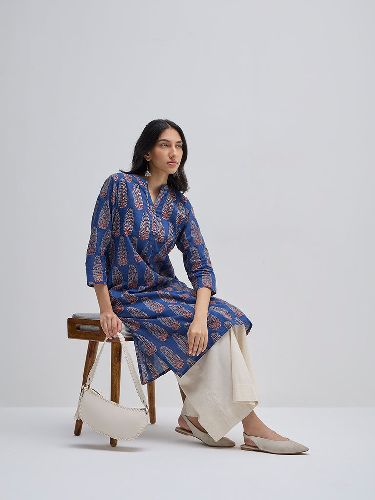 Utsa Indigo Leaf Pattern Straight Kurta