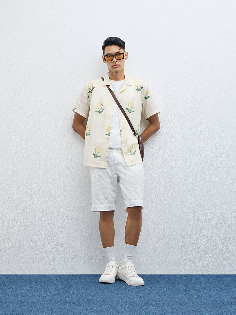 ETA Off-White Embroidery Relaxed-Fit Mid-Rise Cotton Shorts