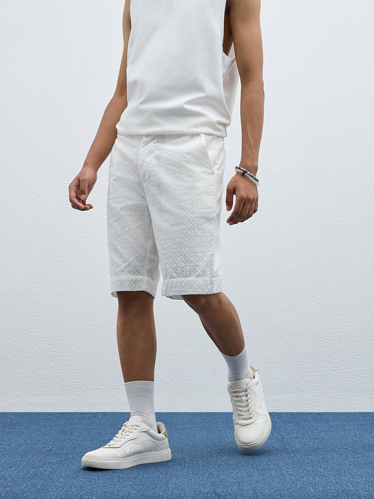 ETA Off-White Embroidery Relaxed-Fit Mid-Rise Cotton Shorts