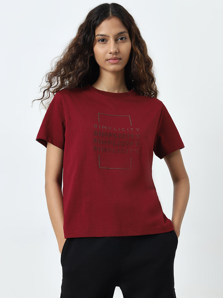 Studiofit Maroon Text-Printed Cotton T-Shirt