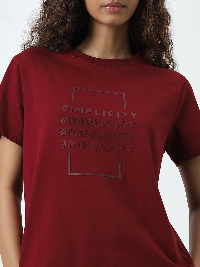 Studiofit Maroon Text-Printed Cotton T-Shirt