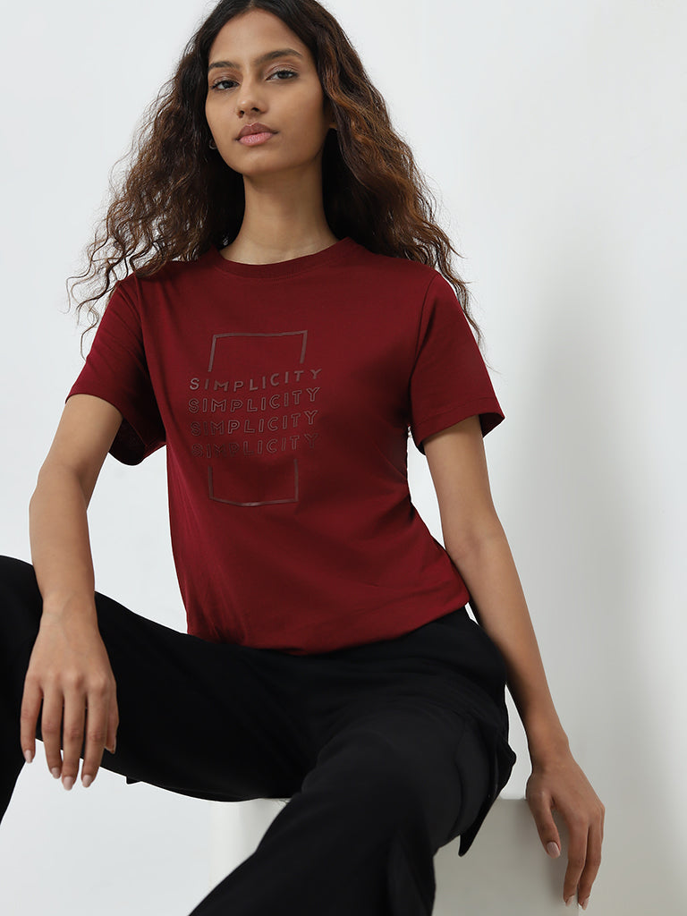 Studiofit Maroon Text-Printed Cotton T-Shirt