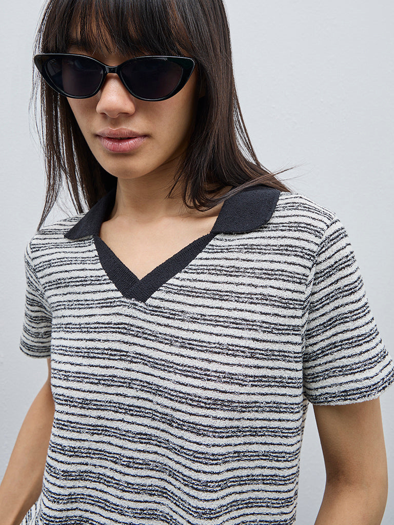 Studiofit Black & White Striped T-Shirt