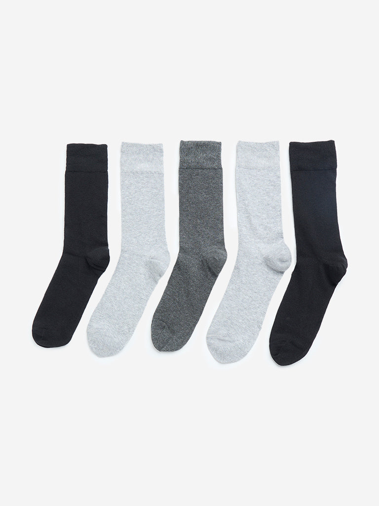 WES Lounge Black Solid Socks - Pack of 5