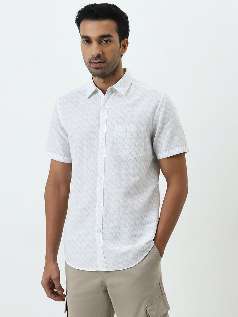 WES Casuals White Leaf Printed Slim-Fit Shirt