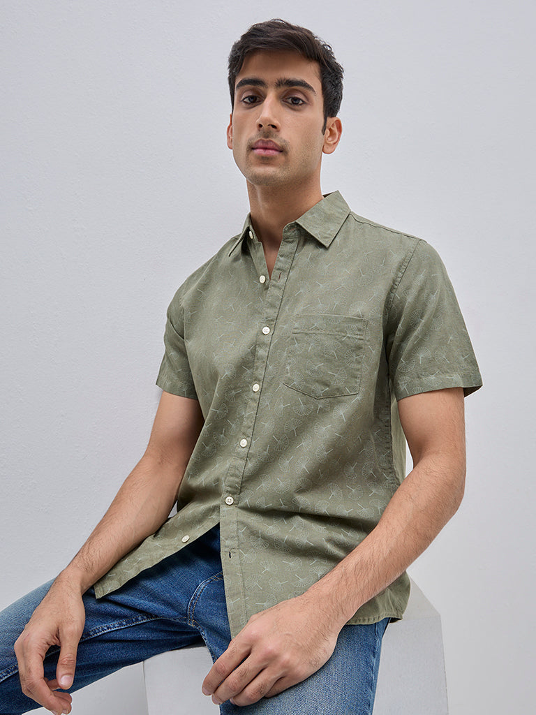 WES Casuals Green Printed Slim-Fit Shirt