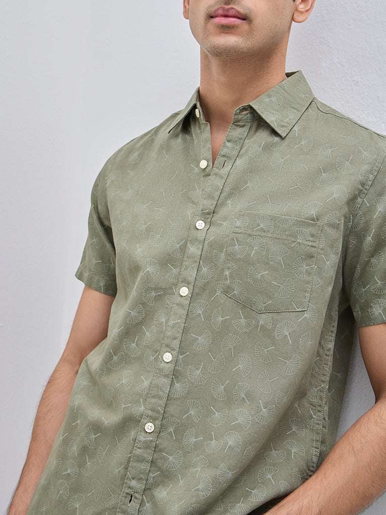 WES Casuals Green Printed Slim-Fit Shirt