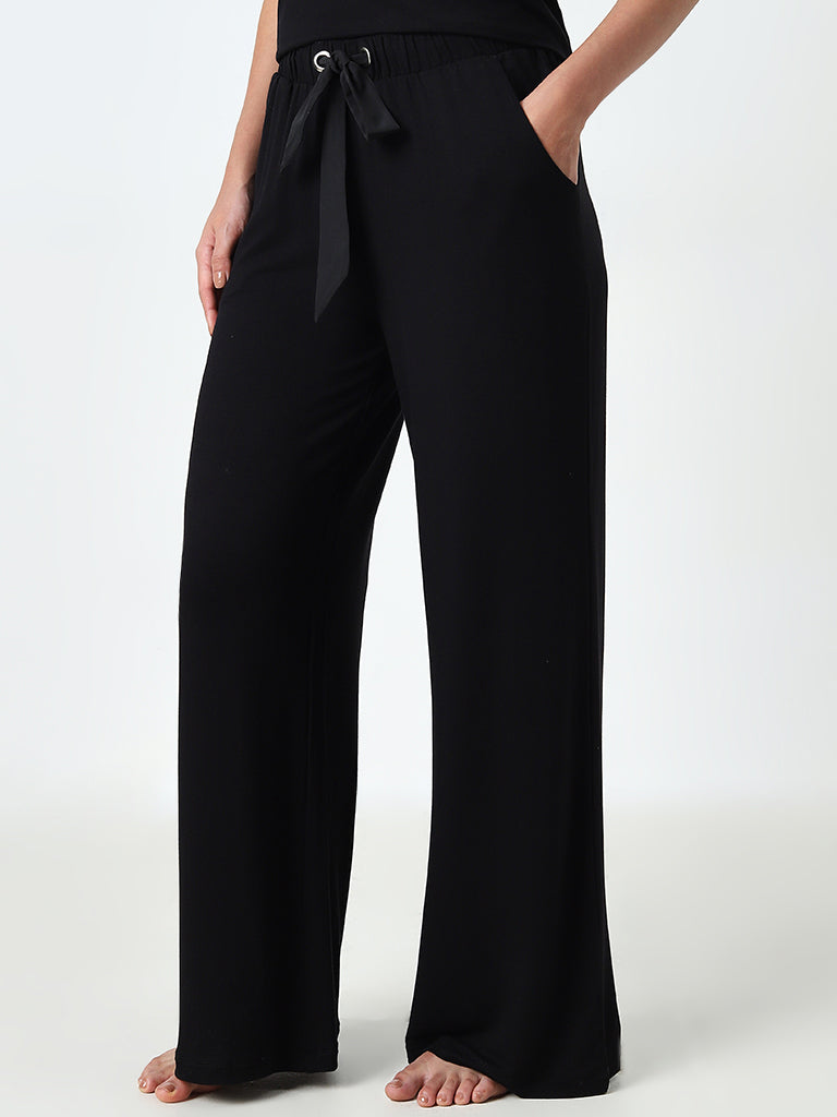 Wunderlove Black High-Rise Supersoft Lounge Pants