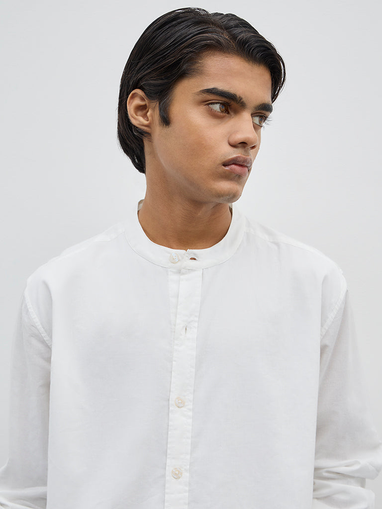 ETA White Solid Relaxed Fit Cotton Shirt