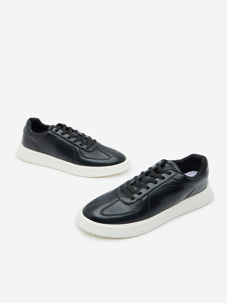 SOLEPLAY Black Solid Lace-Up Sneakers