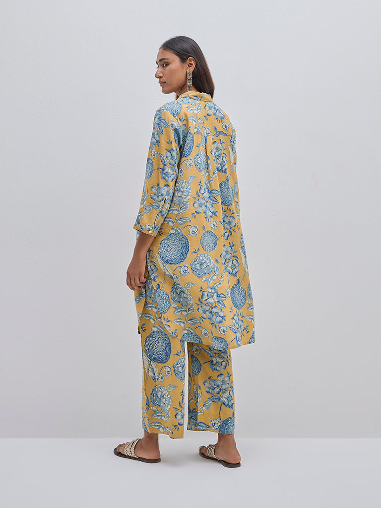 Utsa Yellow Floral Printed Straight Kurta