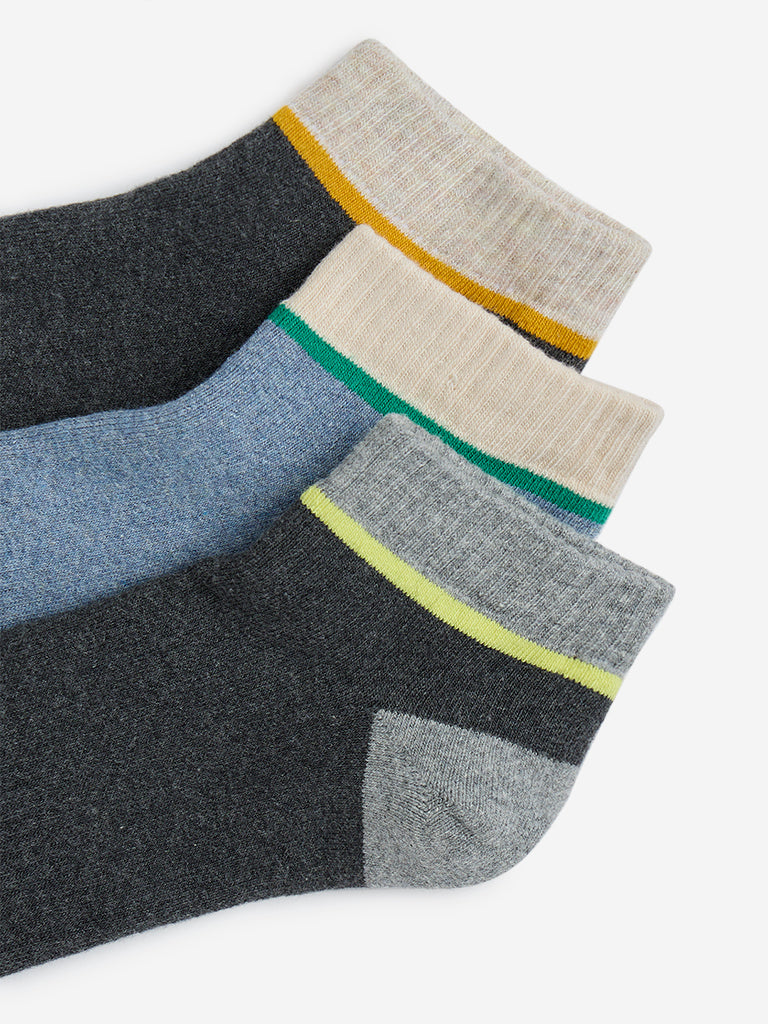 WES Lounge Grey Trainer Socks - Pack of 3