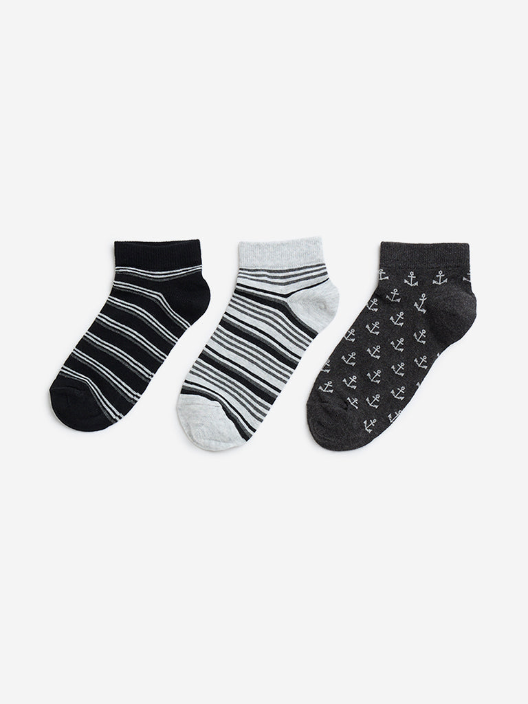 Y&F Kids Grey Striped Socks - Pack of 3