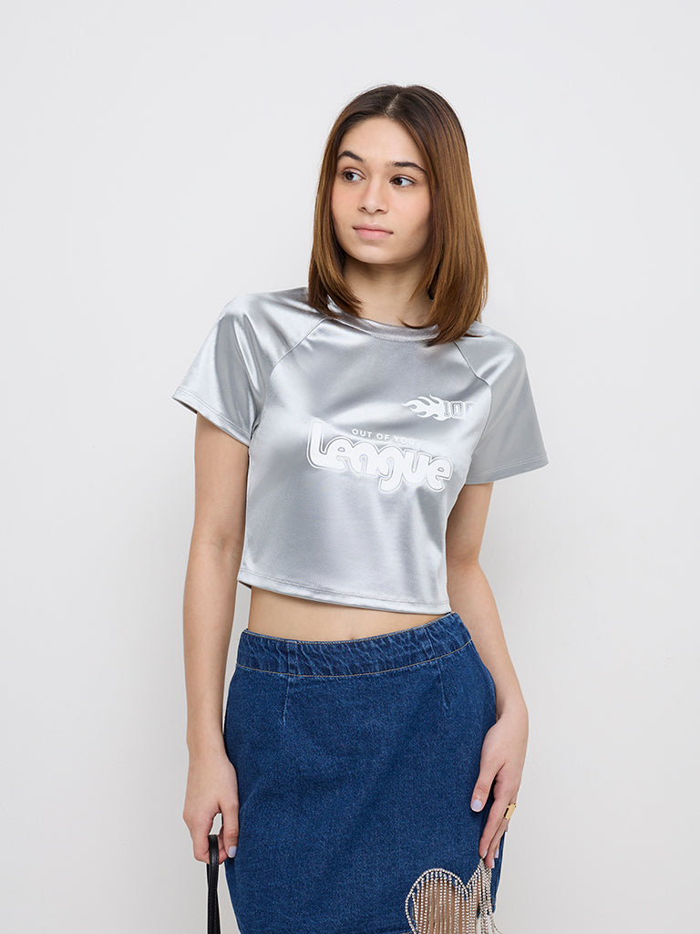 Nuon Silver Typographic Design Cropped T-Shirt