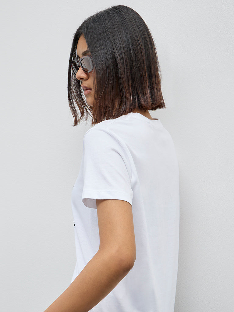 Studiofit White Cityscape Design Cotton T-Shirt