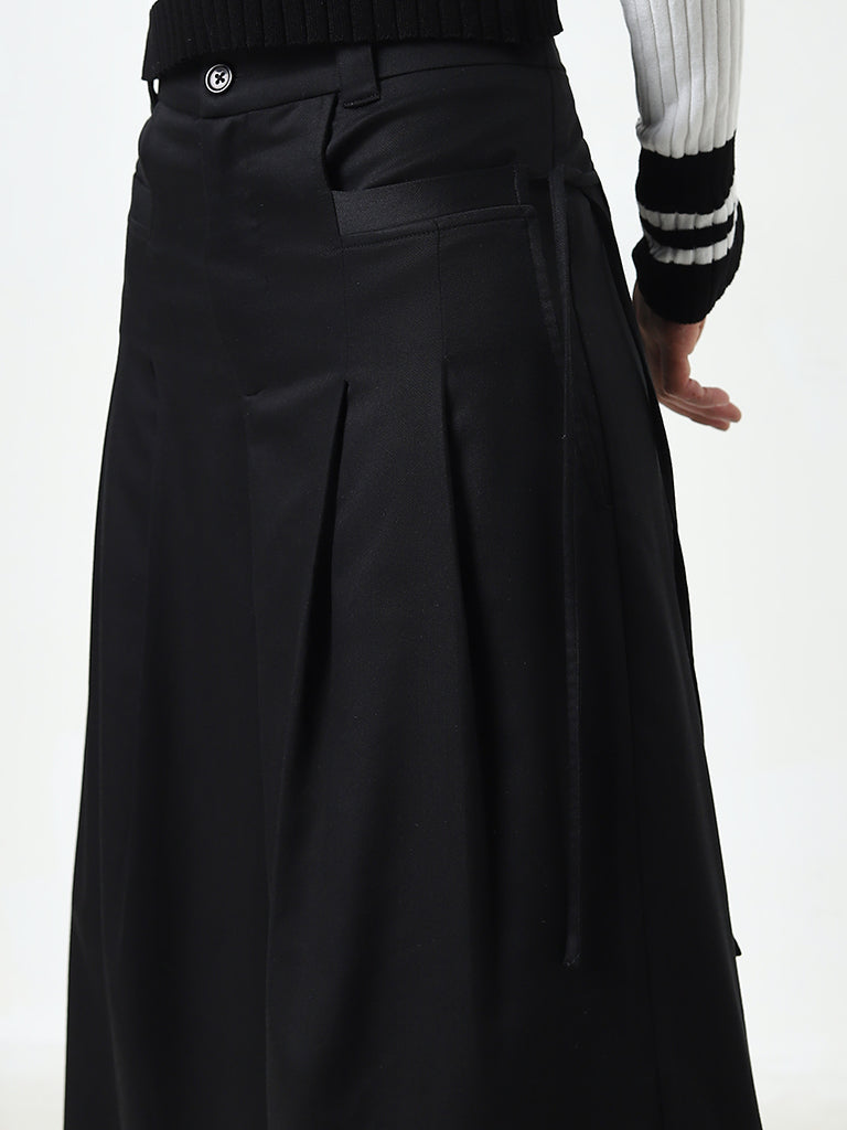 Nuon Black High-Rise Trousers