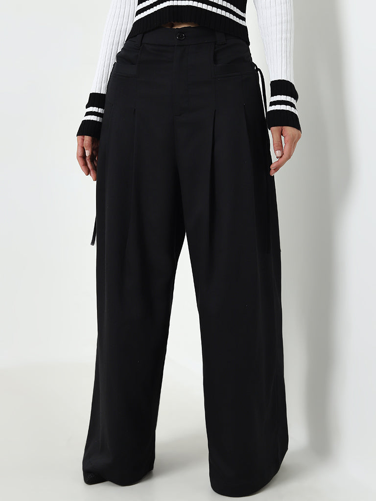 Nuon Black High-Rise Trousers