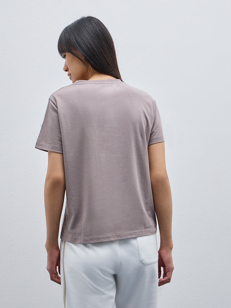 Studiofit Mauve Text Printed Cotton T-Shirt