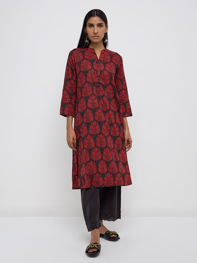 Utsa Red Kantha-Designed Cotton Blend Straight Kurta