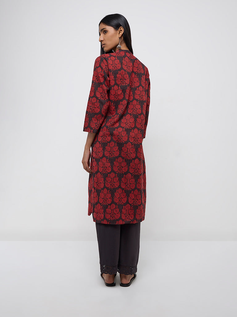 Utsa Red Kantha-Designed Cotton Blend Straight Kurta