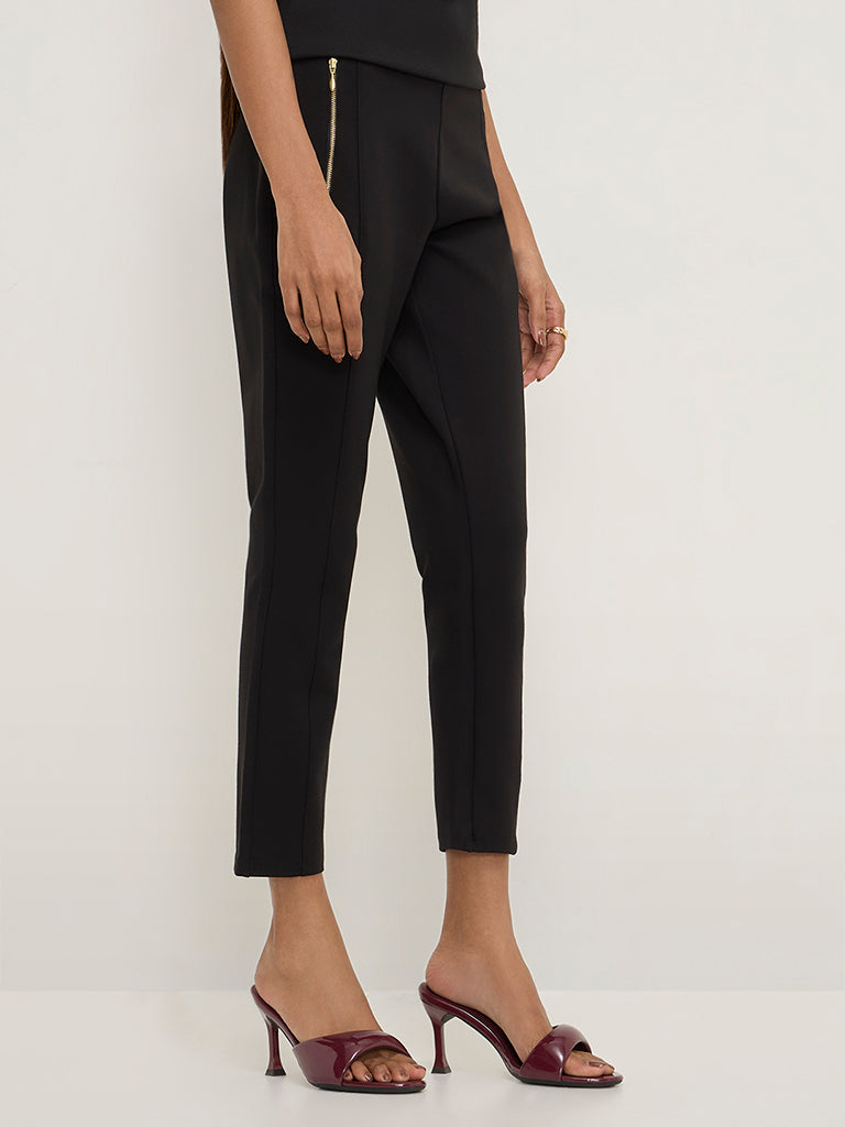 Wardrobe Black Solid High-Rise Trousers