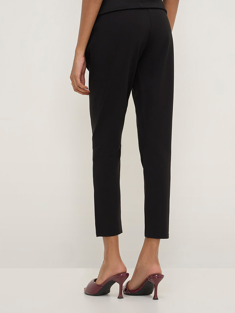 Wardrobe Black Solid High-Rise Trousers