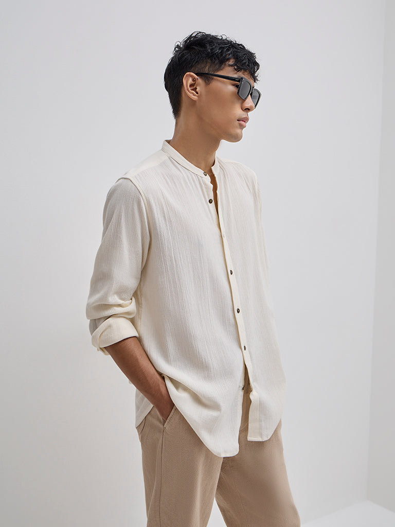 ETA Off-White Crinkle-Textured Resort-Fit Cotton Shirt