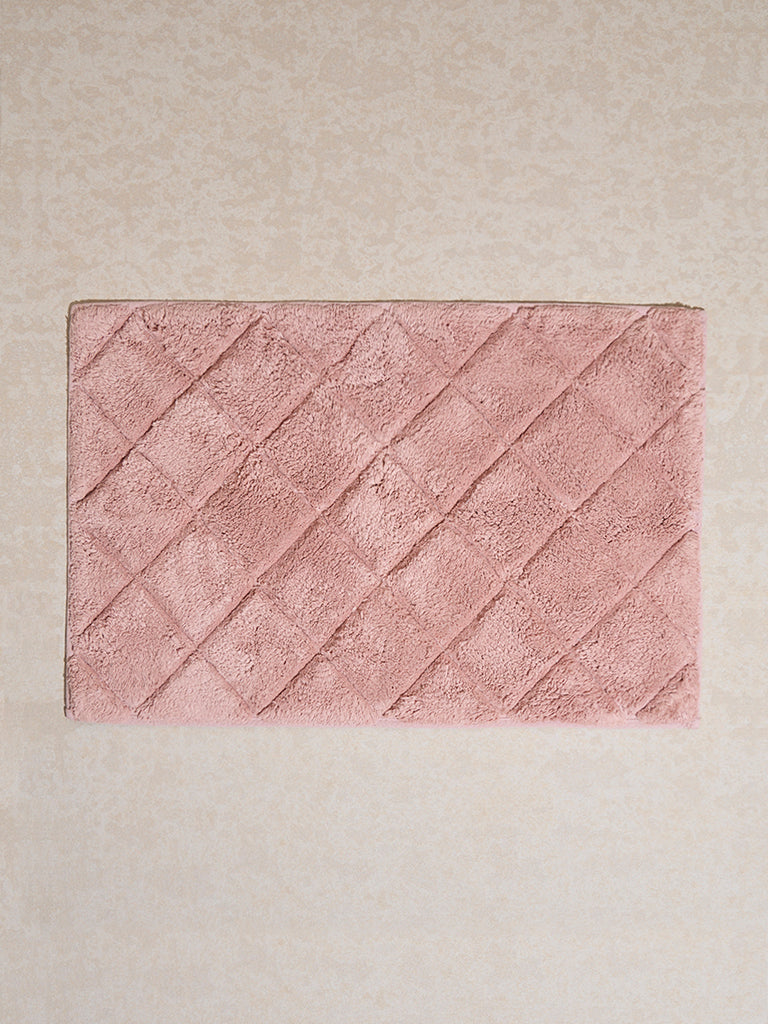 Westside Home Pink Diamond Design Bath Mat