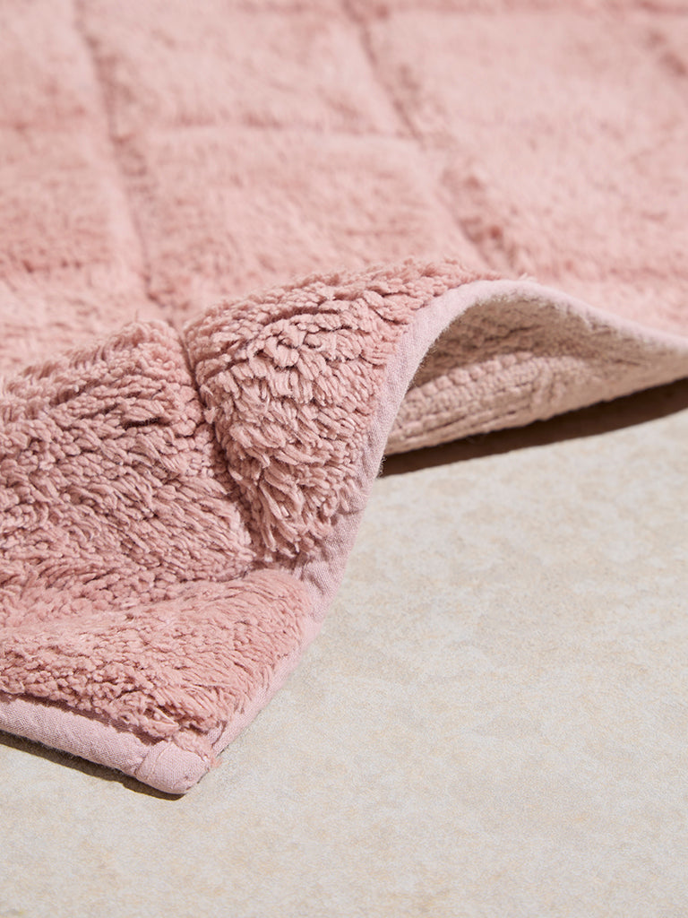 Westside Home Pink Diamond Design Bath Mat