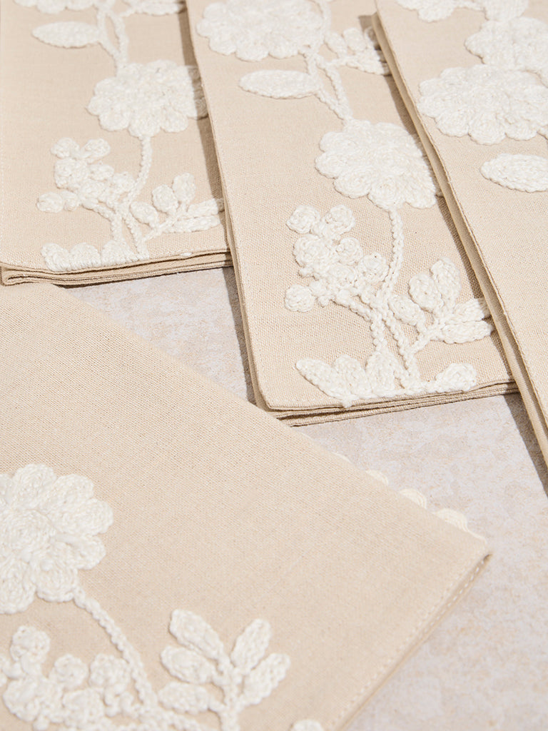 Westside Home Beige Floral Embroidered Placemats (Set of 4)