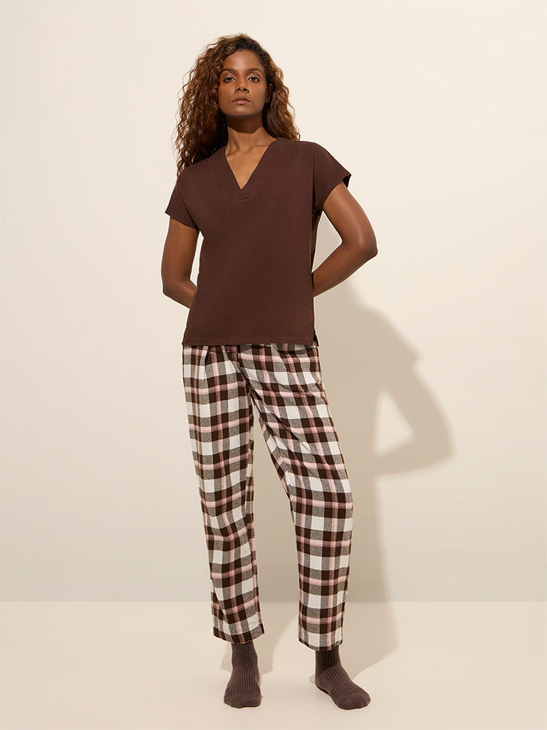 Wunderlove Brown Solid V-Neck Cotton Top