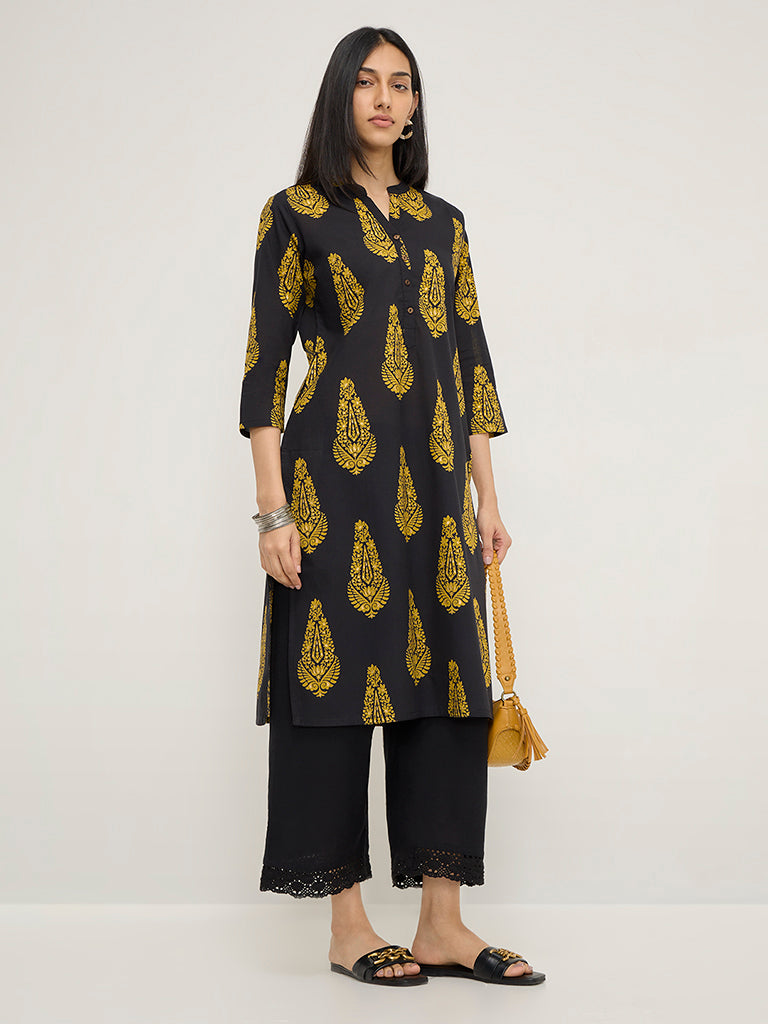 Utsa Black Buta Printed Straight Cotton Kurta