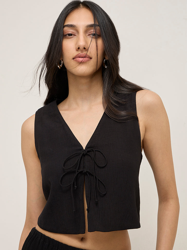 LOV Black Knot-Detailed Textured Top