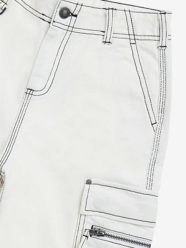 Y&F Kids Off-White Cargo-Style Mid-Rise Denim Shorts