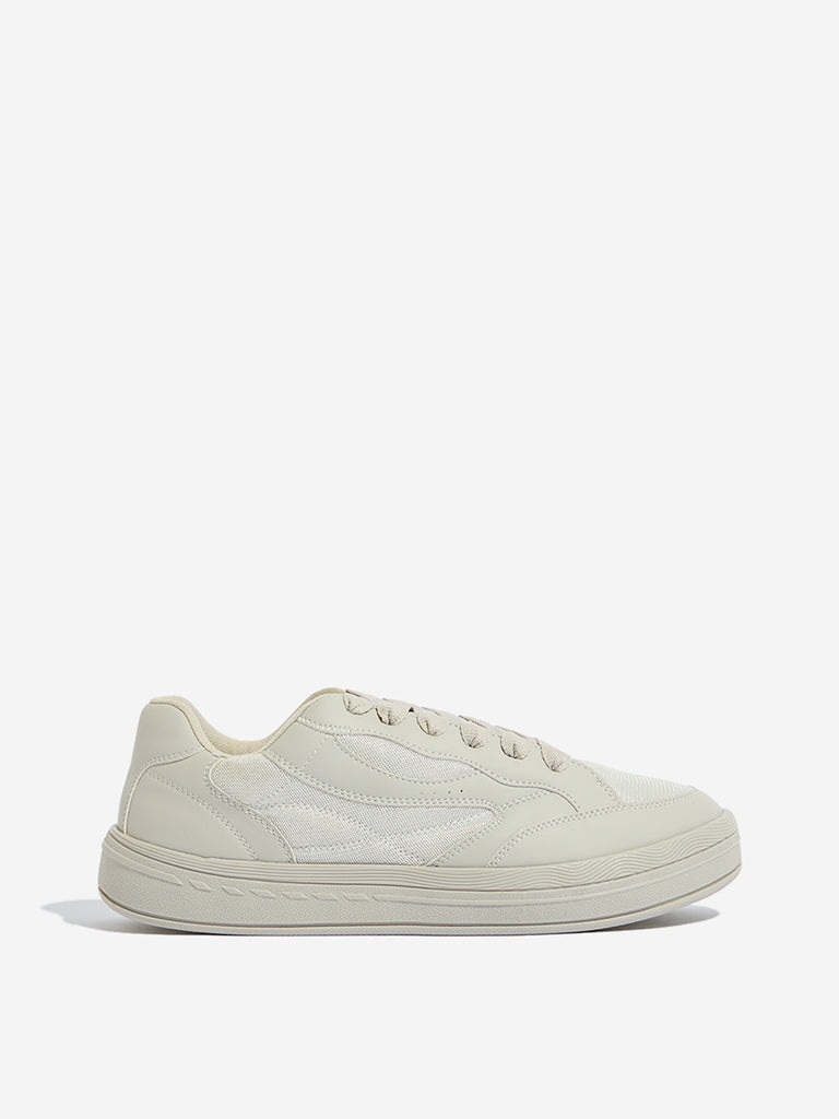 SOLEPLAY Off-White Lace-Up Sneakers