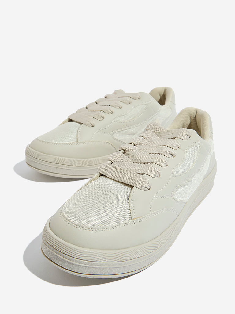 SOLEPLAY Off-White Lace-Up Sneakers