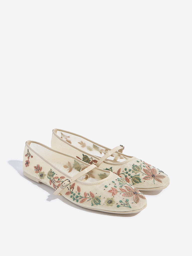 LUNA BLU Ivory Floral Embroidered Mary Jane Shoes