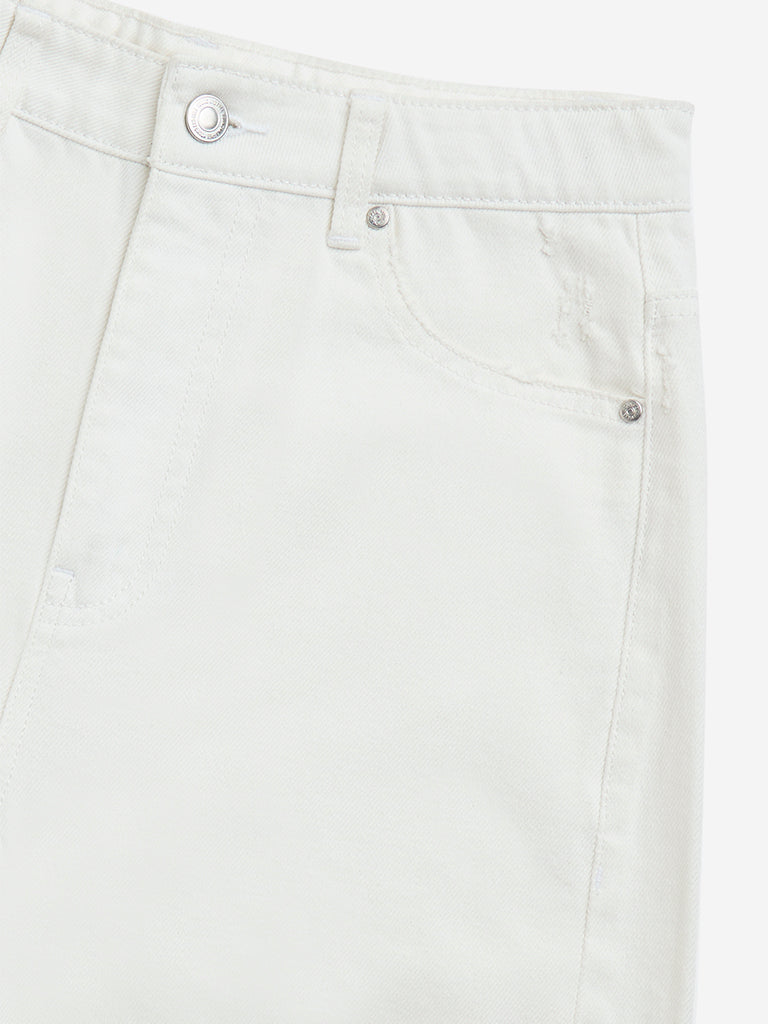 Y&F Kids White Straight - Fit High - Rise Jeans