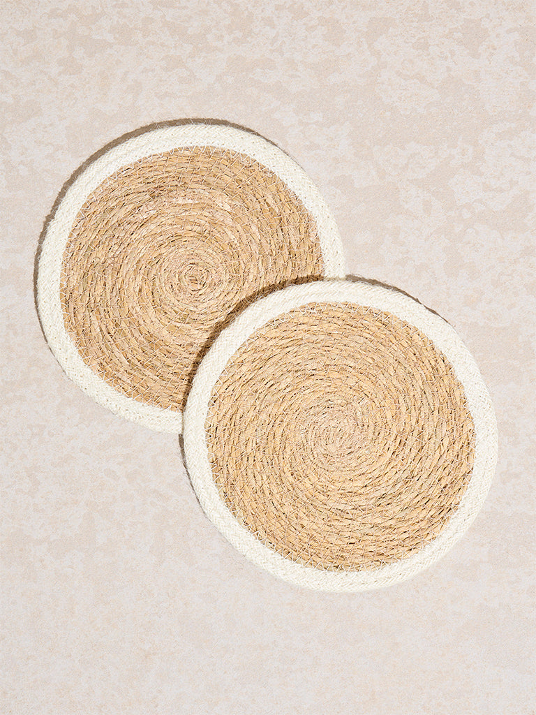 Westside Home Beige Braided Jute Trivet  (Set of 2)